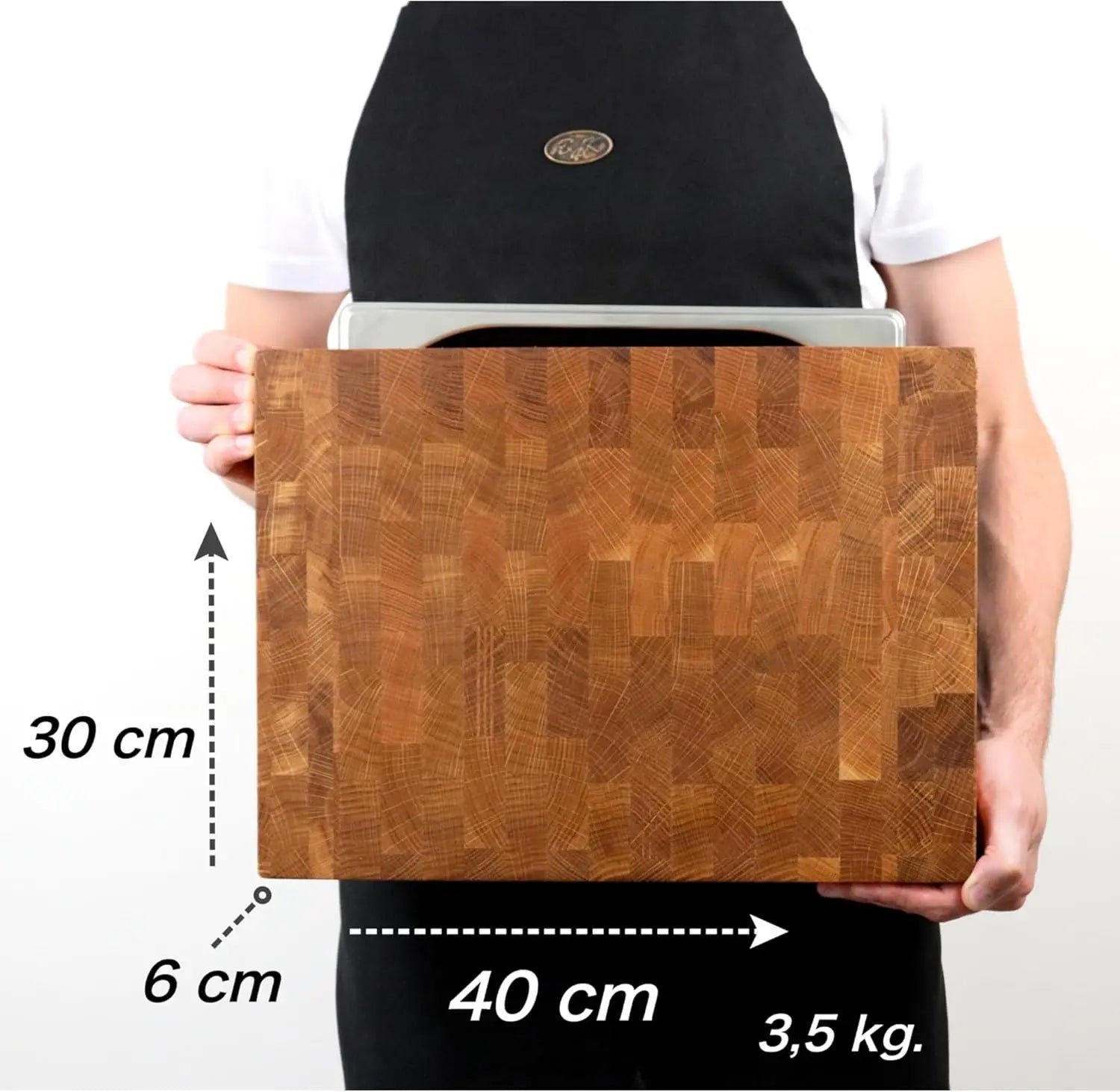 B4K Stirnholz Schneidebrett aus Eiche (40x30x6 cm) – Infografik zeigt Maße, Gewicht von 3,5 kg und Auffangschale